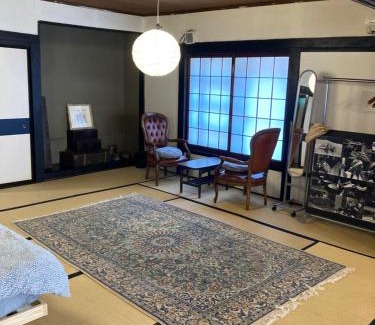 Komoro Casa | 小グループ専門貸切一軒家 パーティーOK観光スポット徒歩圏内 小諸駅歩2分揚羽屋 Specializing in small groups, Party OK, Walking to tourist spots, Vacation Rental House 2 min from Komoro sta