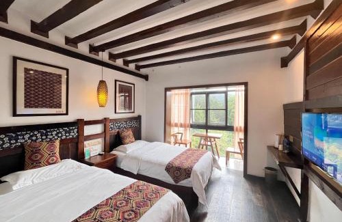 Wulingyuan Casa | 张家界畔山驿栈