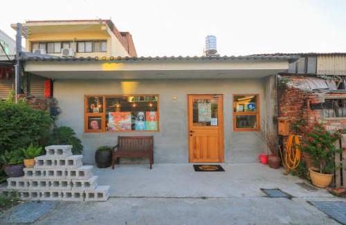 Tongluo Casa | 微光書旅-輕旅