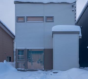Shiroishi Casa | 新屋 JR白石站徒步5分鐘 高速Wi-Fi 廁所x2 浴室x1 可停車2台 徒步可到超市