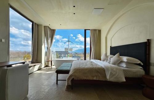 Dali Town Casa | 栖悦风禾 QiYue FengHe Villa Resort