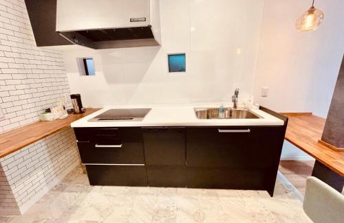 Ainan-cho Casa | 波止場の海まで徒歩30秒の貸切宿 "ギョグンミニ" "Gyogun Mini"