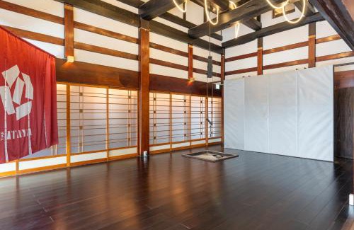 Yuzawa Apartamento | 源泉掛け流し温泉Villa The ITAYA