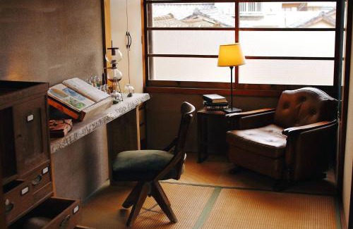 Kiho-cho Apartamento | 神倉書斎 [Kamikura-Hideaway]