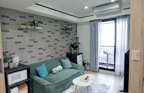 Toucheng Apartamento | 走路3分鐘到海邊玩沙踏浪、海天一色大坑腳踏車步道、觀賞龜山島日出，或者享受著眺望蘭陽平原的悠閒，待在宜蘭吧! 躺著看山看海。
