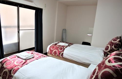 Higashi-osaka Casa | 足代サクラハウス一軒家 Sakura House Guest House WIFI付き Fuse Tsuruhashi 難波直通 最大8名