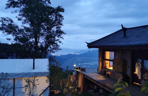 Yulong Casa | 还依比小屋