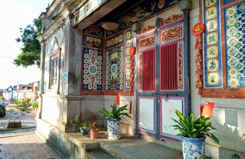 Shuitou Village Cama Y Desayuno | 鳥藝古厝民宿