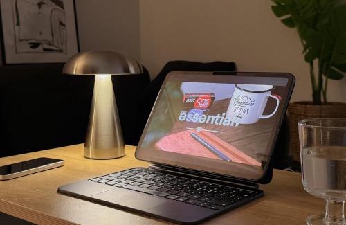 Hapjeong-dong Villa | 블랙앤우드 하우스, 서울 합정, 홍대 1정거장, 한강 도보 Modern Cozy Seoul Loft, Hongdae, Near Han-river