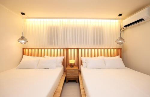 Cheongdam Villa | 청담동 명품거리 청담역 압구정로데오 성형 병원 한강공원 강남도심