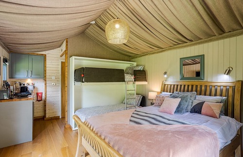 Felton Cabina | 0 bedroom accommodation in Shrewsbury