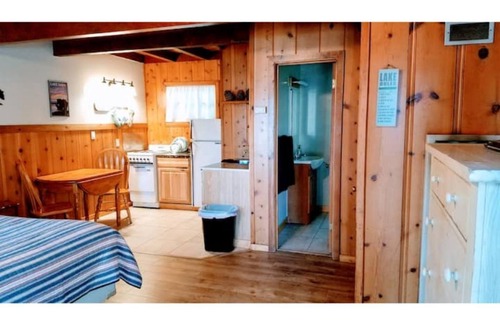 Y Area Apartamento | 01-The Cascade Falls studio at the Washoe