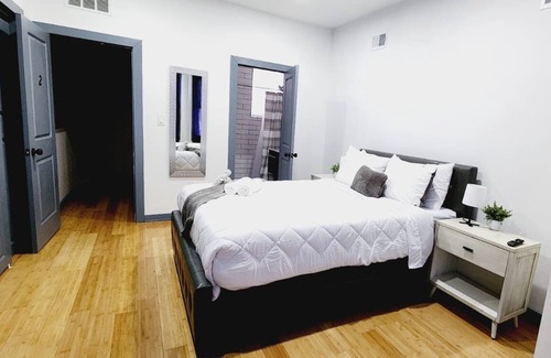 Primos Secane Casa | #02 Master Room + Private Bathroom in Angora