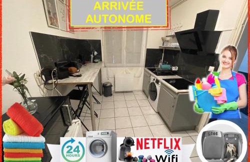 Cret de Roc Apartamento | 023 CHIC & COSY F1 23m2 HYPERCENTRE WIFI SMART TV NETFLIX