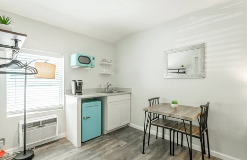 Chattanooga Cabina | 03: The Knoll Room - A PMI Scenic City Vacation Rental