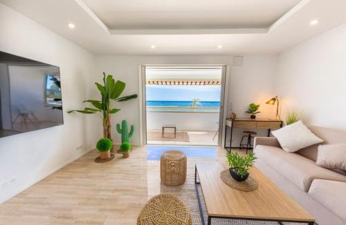 Saint-Laurent-du-Var Apartamento | 06K1 - Front of the sea-renovated-terraceparking