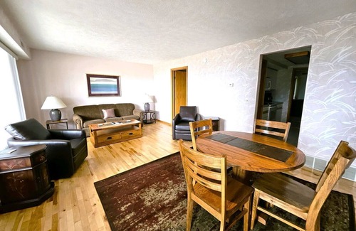Traverse City Condominio | ELK RAPIDS # 07 Grand Traverse Bay CONDO