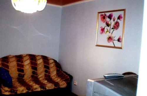 Mykolaiv Apartamento | 1 ком квартира Соборная-Макарова Wi-Fi, Макдональдс, самый центр Николаева 2 дивана 2 этаж