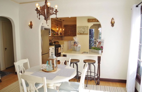Belmont Shore Casa | 1/2 cuadra de la playa - Recién renovado - Casa de las Palmas