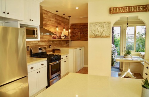 Belmont Shore Casa | 1/2 cuadra de la playa - Recién renovado - Casa de las Palmas