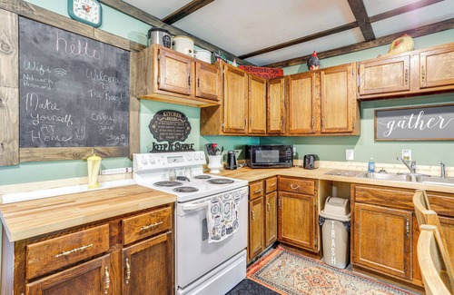 Hardy Casa | < 1/2 Mi to Lake: Secluded Gem in Cherokee Village