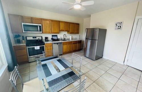 Elkins Park Apartamento | 1.5-Bedroom Apartment in Elkins Park!
