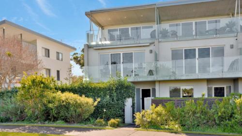Hawks Nest Casa | 1 - 58 Moira Pde, Hawks Nest