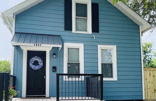 Michigan City Casa | 1.7ml to Beach Mall/Zoo/Casino 8 ppl/fence patio