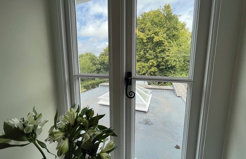 Child Okeford Cabaña | 1 APLANDS, character holiday cottage, with open fire in Child Okeford