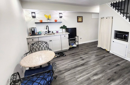 Nashville Casa | 1 bdrm Modern Oasis near everything.