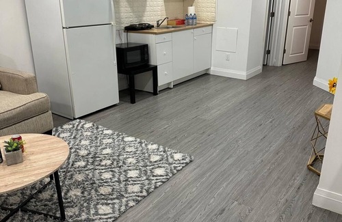 Durham Region Casa | 1 Bed 1 Bath -Family House