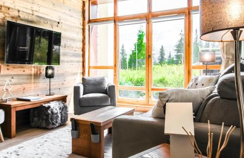 Flaine Apartamento | 1-bed apartment in 5* Residence with mountain views, ski in, ski out