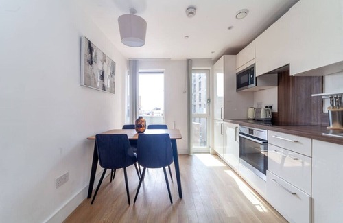 Bromley South Apartamento | 1 Bed Apartment with Balcony in Bow