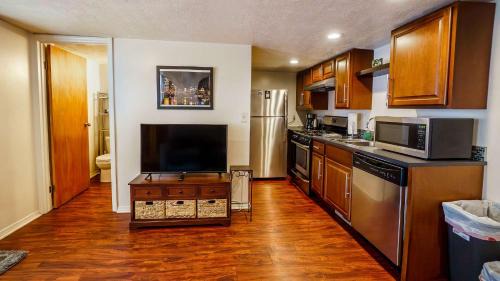 South Side Flats Apartamento | 1 Bed Apt - Amazing Location 1 Block to Carson St