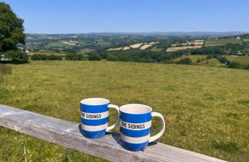 Saint Ann's Chapel Casa | 1 Bed Cabin-Sleeps 2 Hot Tub Garden Pets Views