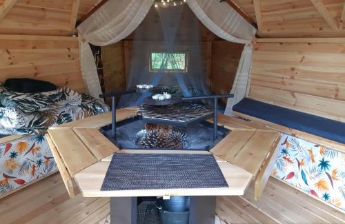 Renac Casa | 1 Bed Cabin - Sleeps 4 - Pets - Lake - Wifi