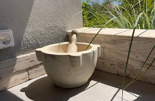 Kaligata Casa | 1 Bed Flat - Sleeps 2 - Parking - Wifi