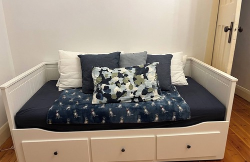 Fullarton Casa | 1 bed room House between Unley & Norwood. Leafy, private, clean. Sleeps 6