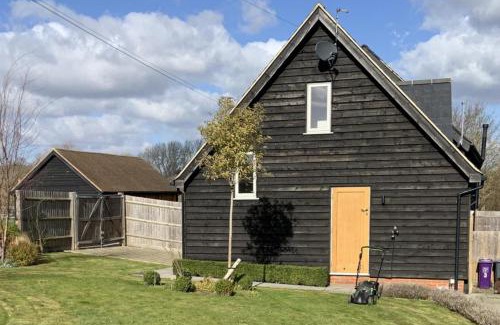Hitchin Casa | 1-Bed - Sleeps 2 - Pet Friendly w Parking