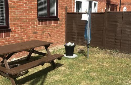 East Hagbourne Casa | 1 Bed-Sleeps 4-Garden-Free Parking