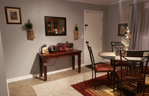 Roswell Casa | 1 Bed W/ Attached Bathroom, Kitchen, Living Room, Refrigerator, & Washer/Dryer
