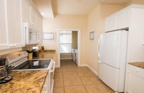 Bradenton Beach Hotel | 1 Bedroom, 1 Bathroom Deluxe. NO PETS