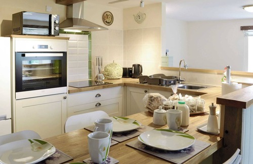Llanychan Cabaña | Alojamiento de 1 habitaciones en Llanrhaeadr, near Denbigh