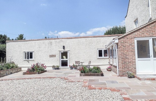 Pawlett Cabaña | 1 Bedroom Accommodation in Pawlett