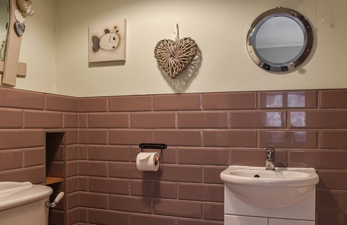 Bishops Lydeard Cabaña | 1 bedroom accommodation in Bishops Lydeard, near Taunton and The Quantocks
