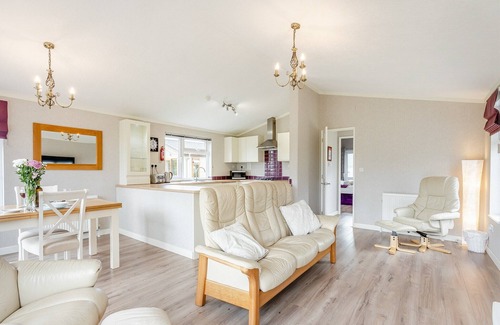 Wisbech Casa | 1 bedroom accommodation in Three Holes, Nr Downham Market