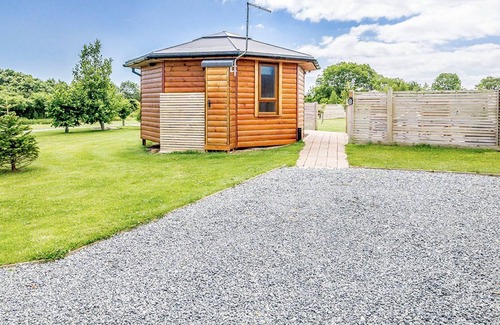 Fitling Casa | 1 bedroom accommodation in Fitling, Nr Hornsea