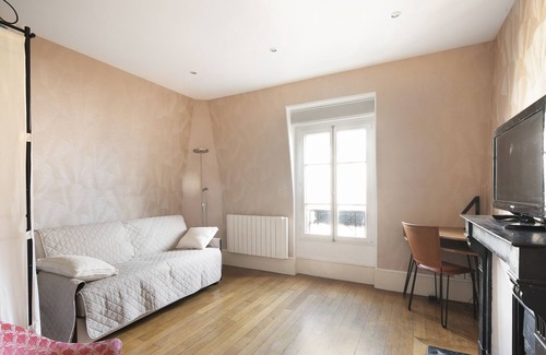 Quartier de l'Ecole-Militaire Apartamento | 1 Bedroom Apartment Avenue de Saxe