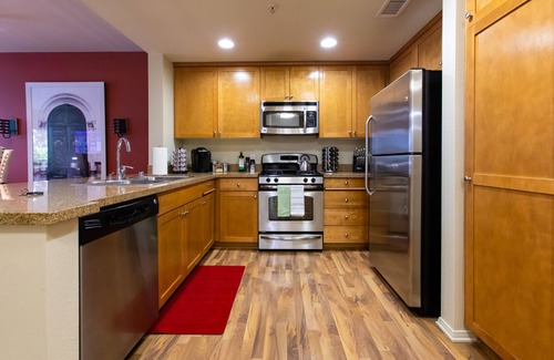 Irvine Business Complex Apartamento | 1 Bedroom Apartment | Irvine | Furnished | Pool | Parking | Gym | Extended Stay