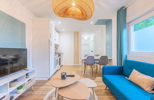 Roubaix Apartamento | 1 bedroom apartment near tram, CHR + parking